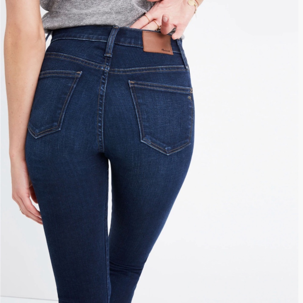 Madewell 10" High-Rise Skinny Jeans in Hayes Wash - Petite